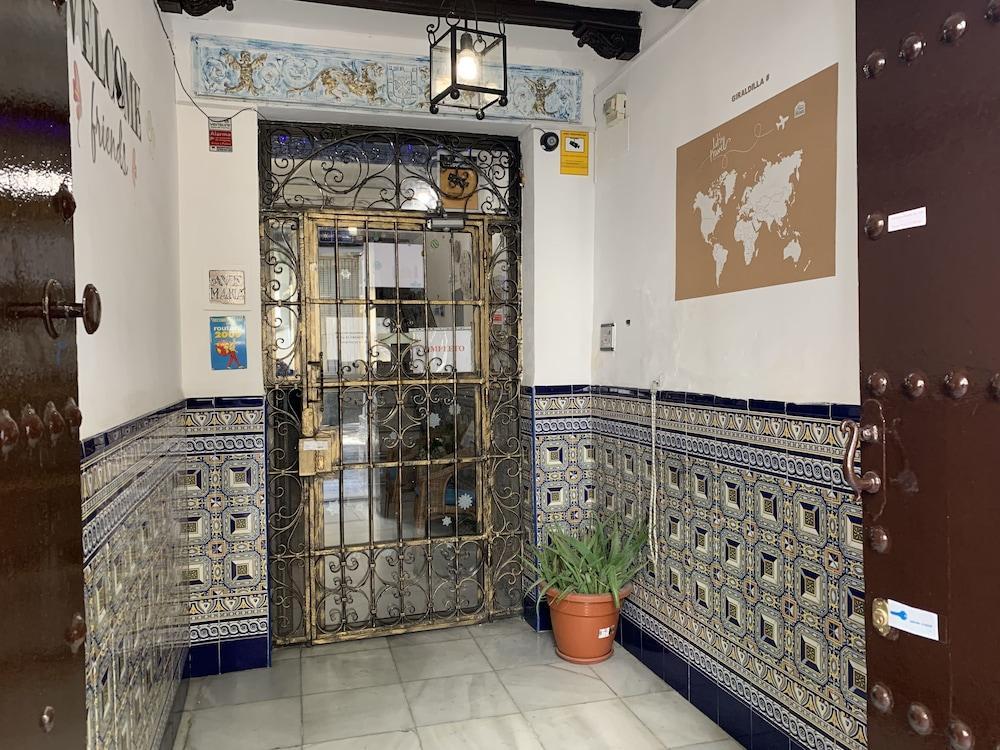 Pension Giraldilla Seville Luaran gambar