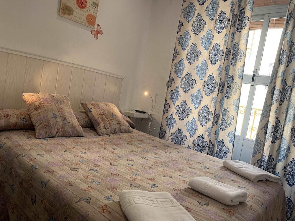 Pension Giraldilla Seville Luaran gambar
