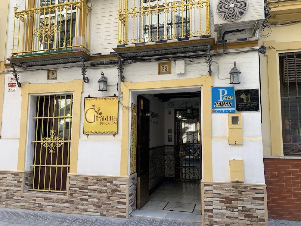 Pension Giraldilla Seville Luaran gambar